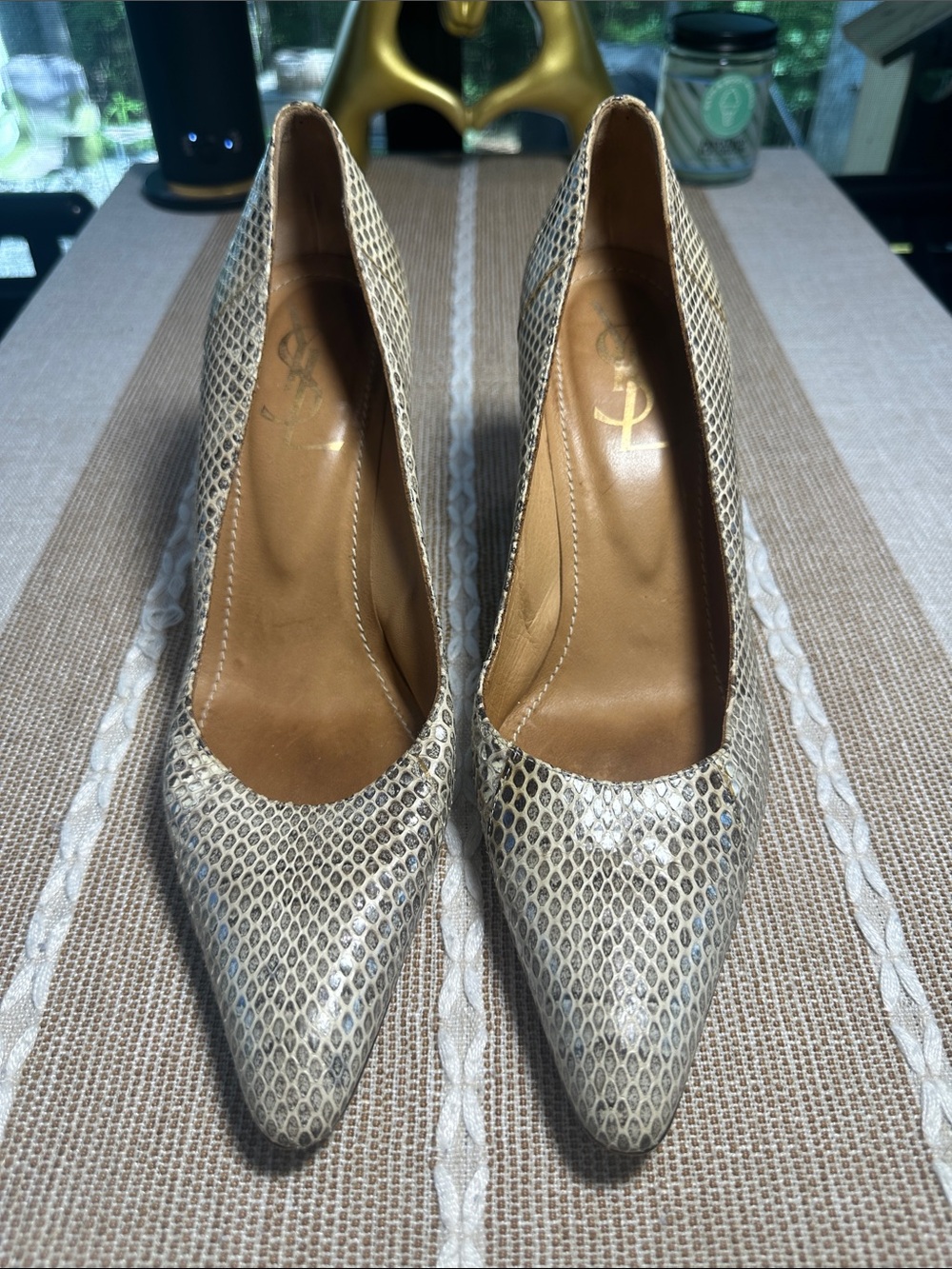 *VINTAGE YVES SAINT LAURENT YSL PYTHON LEATHER SNAKESKIN HEELS*